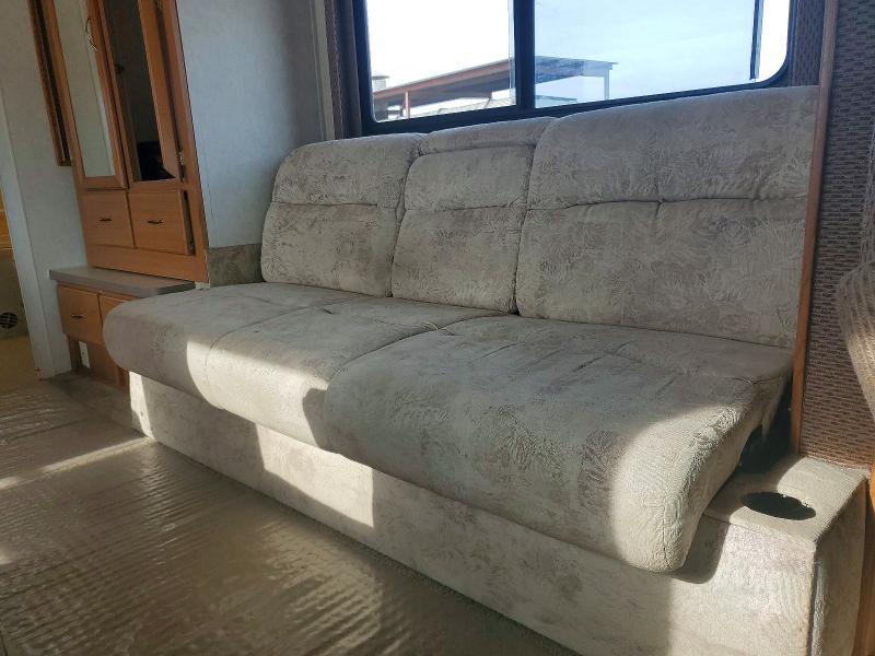 2003 Fleetwood Tioga Recreational Vehicle (RV)