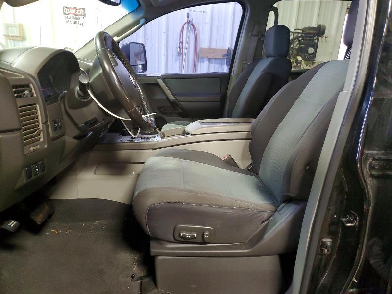 2004 Nissan Titan XE