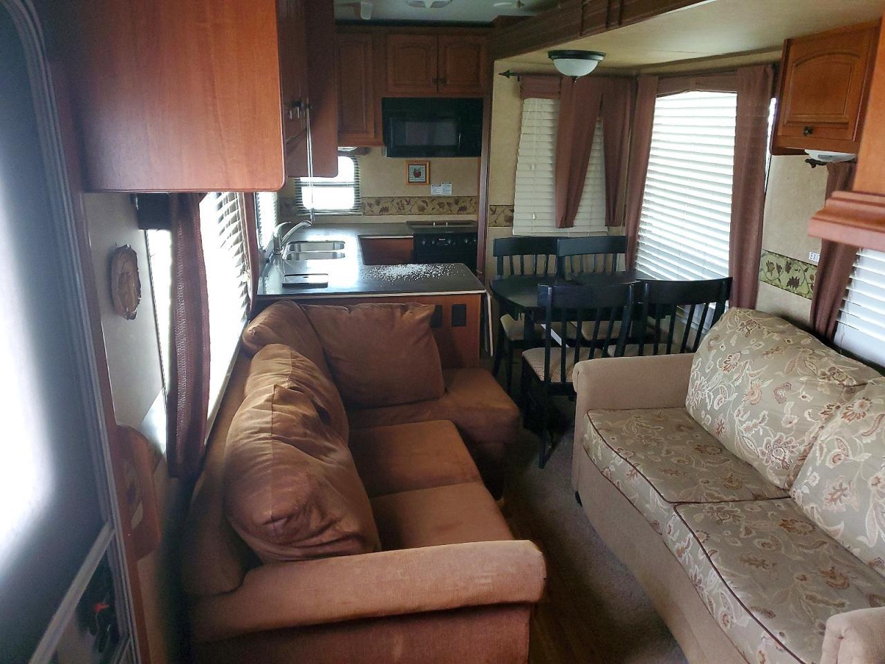 2011 Heartland Rv BIG Country Camper