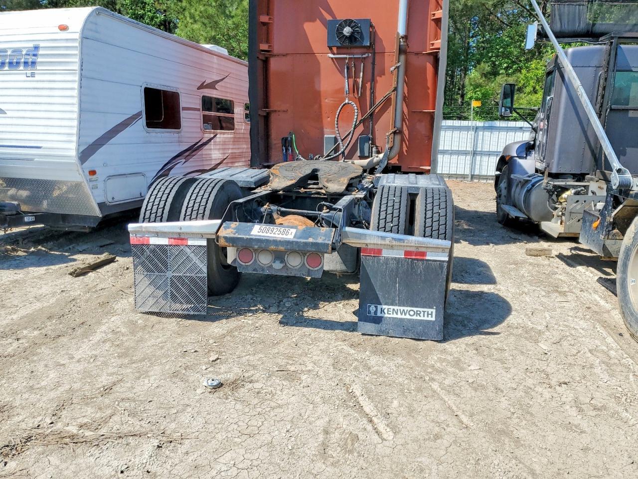 2014 Kenworth Construction T680
