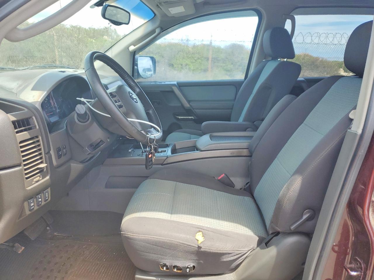 2005 Nissan Titan XE