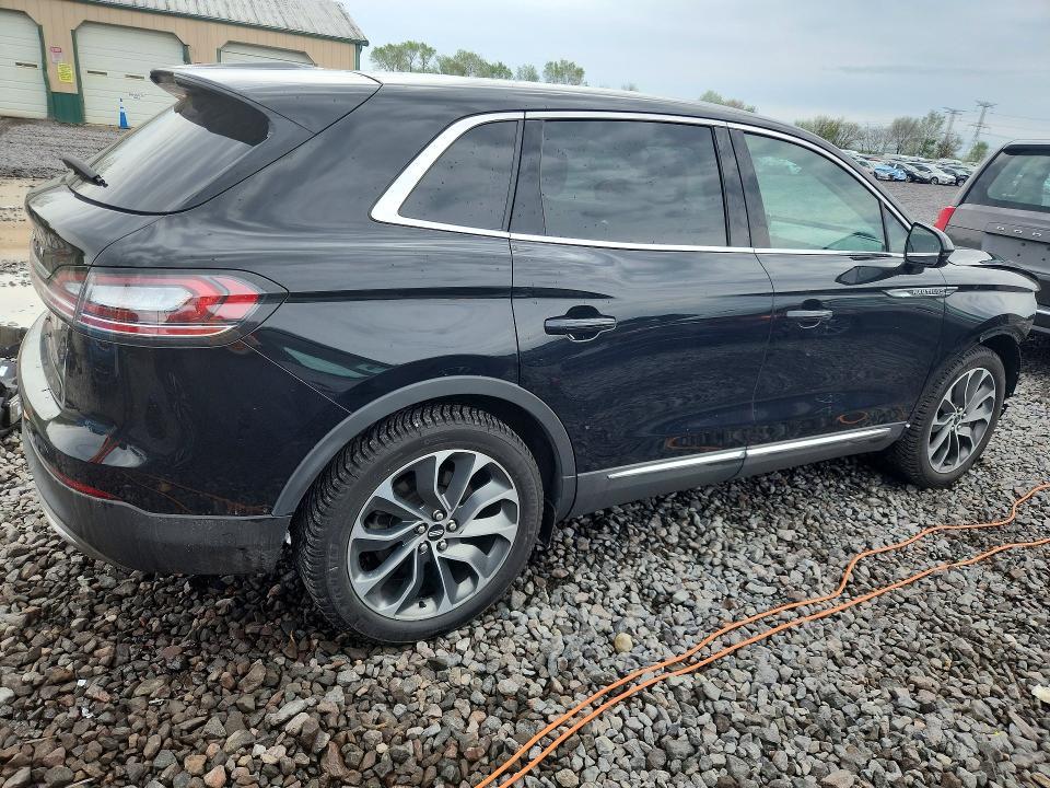 2021 Lincoln Nautilus Reserve