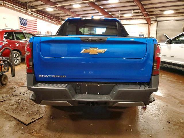 2025 Chevrolet Silverado LT