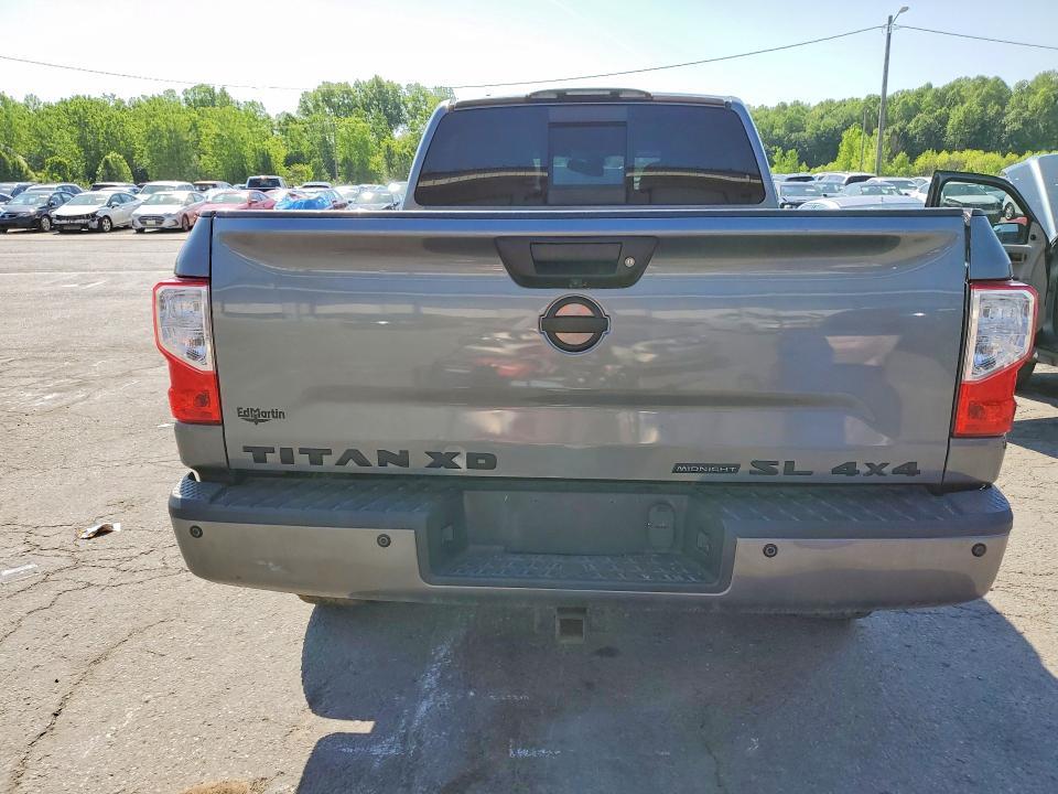 2019 Nissan Titan XD SL