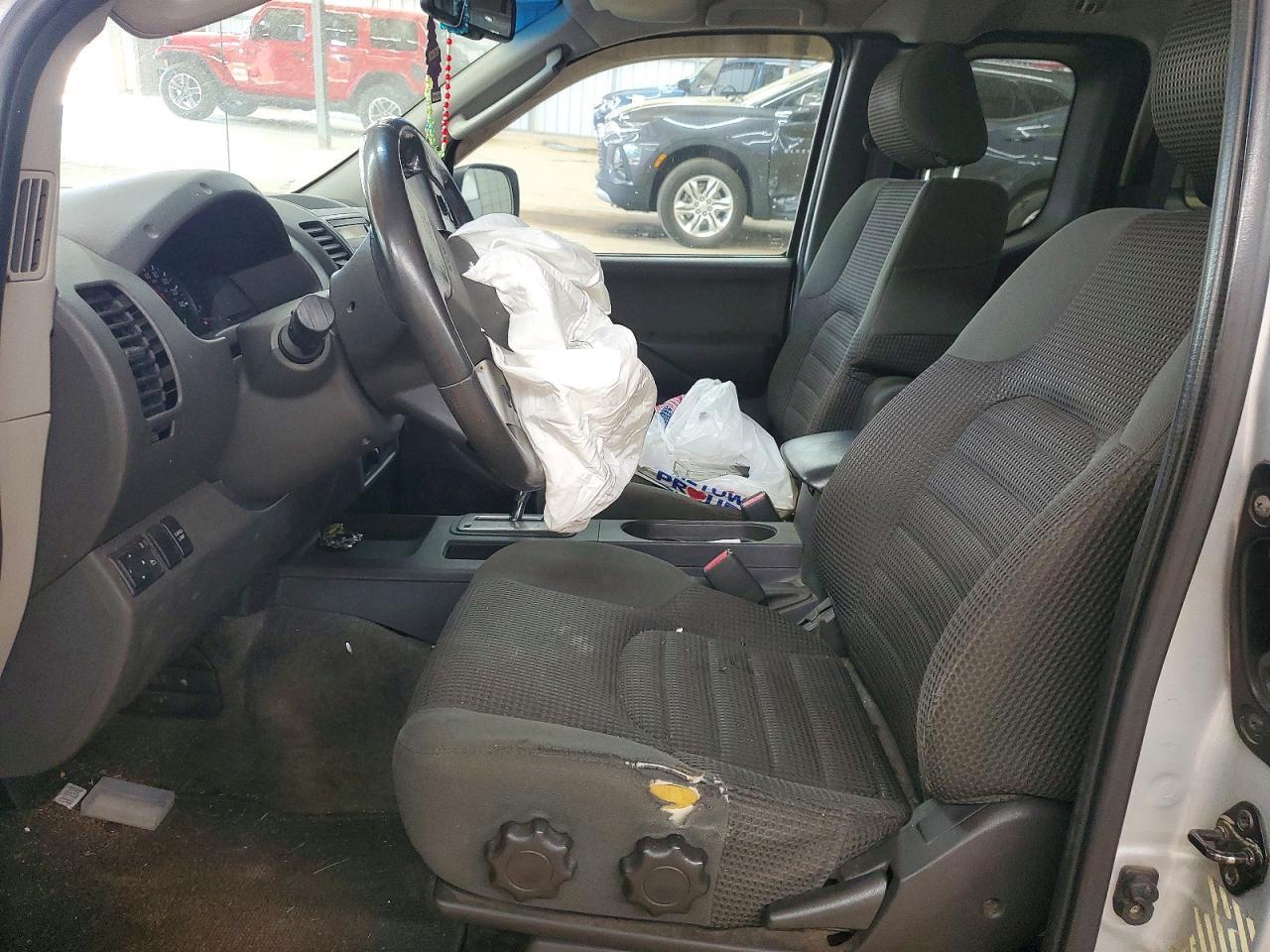 2005 Nissan Frontier SE