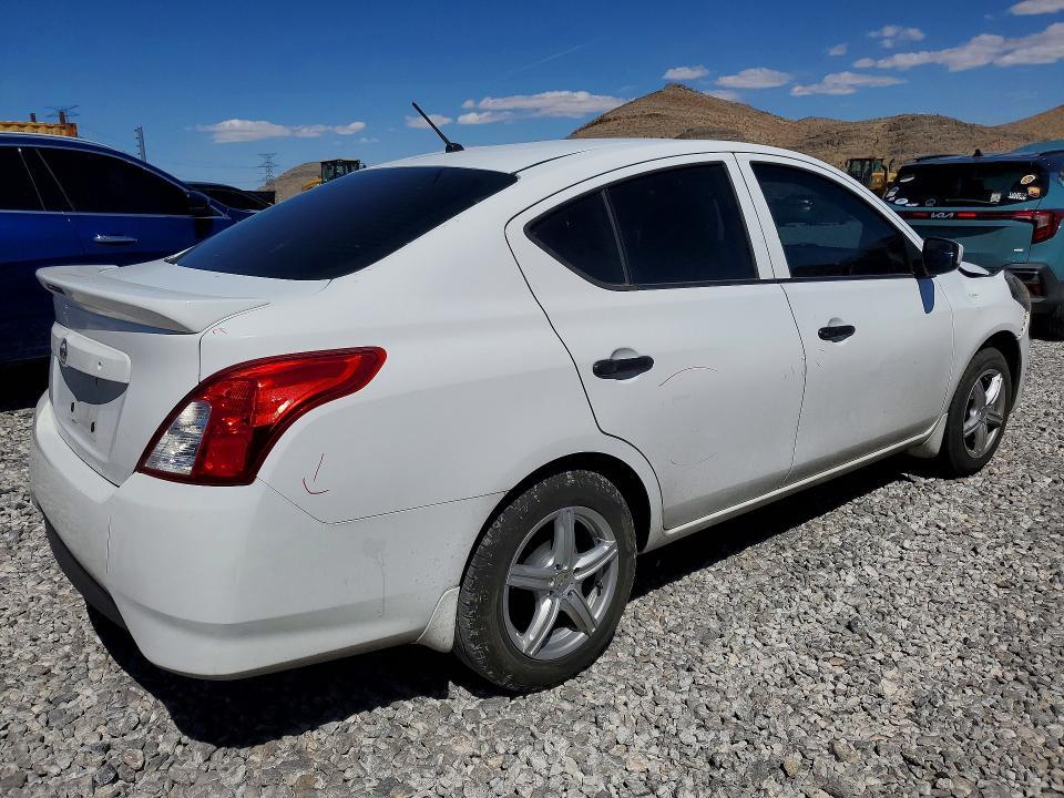 2019 Nissan Versa s Plus