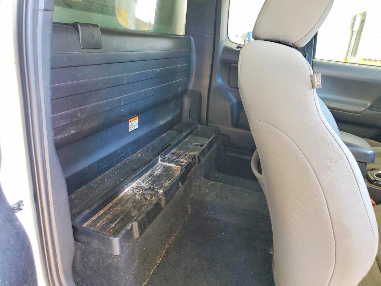 2018 Toyota Tacoma SR EXT 2.7L