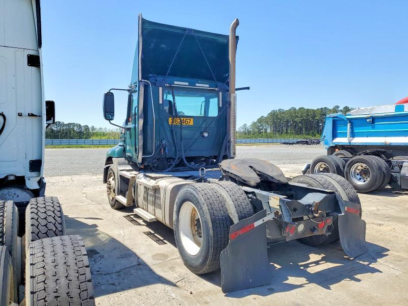 2017 Mack CXU612 Semi Truck