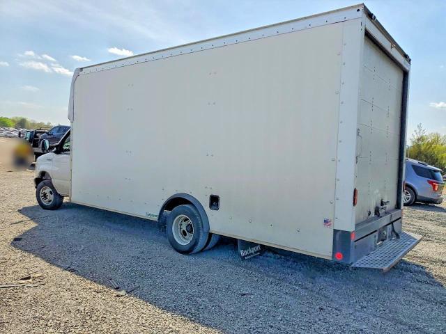 2022 Ford E450 Delivery Truck