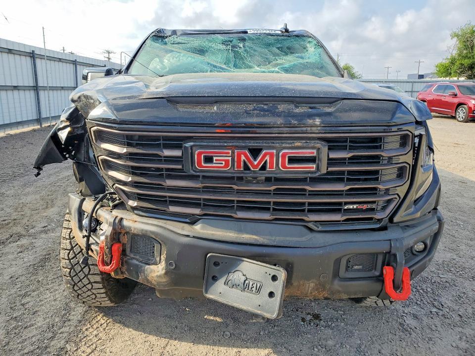 2026 GMC Sierra K1500 AT4X