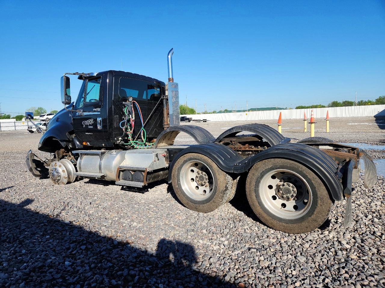 2009 International Prostar Lmtd Semi Truck