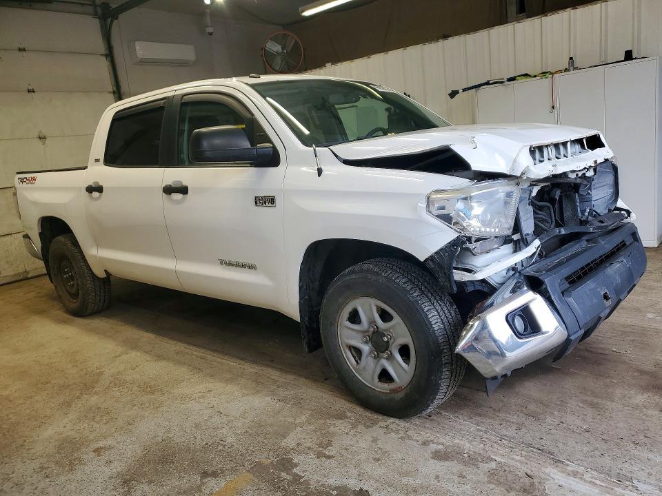2015 Toyota Tundra SR5