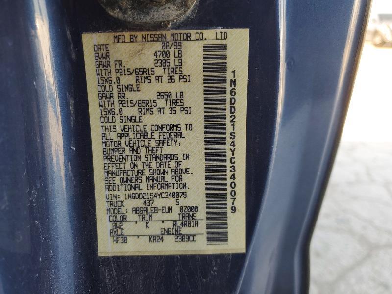 2000 Nissan Frontier xe