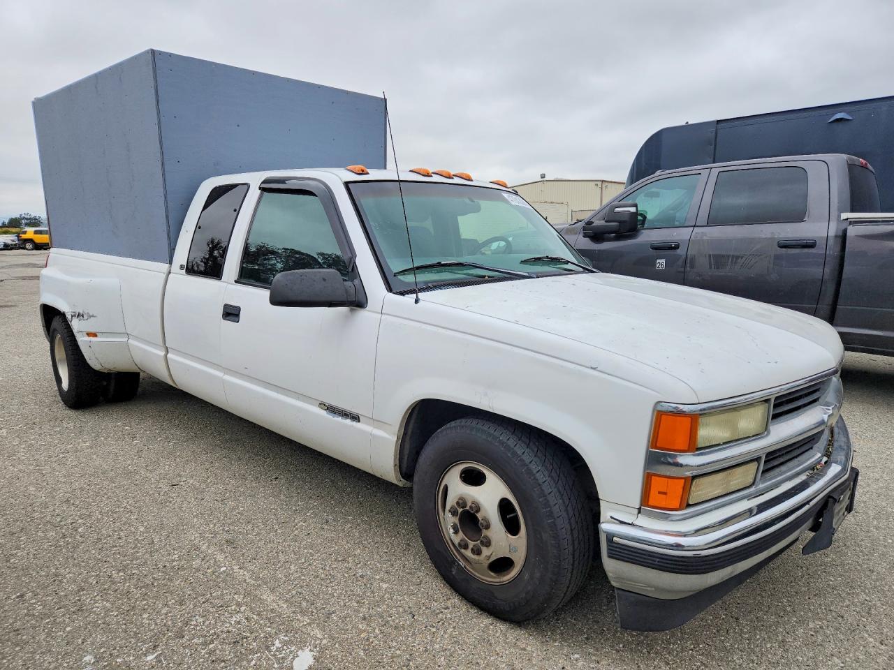 1999 Chevrolet GMT-400 C3500