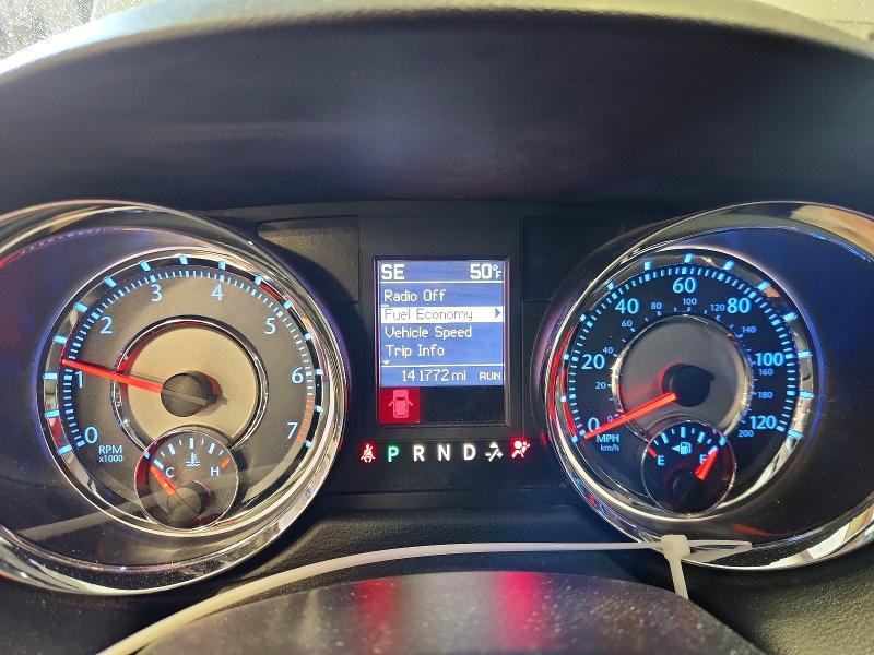 2016 Chrysler Town & Country Touring l