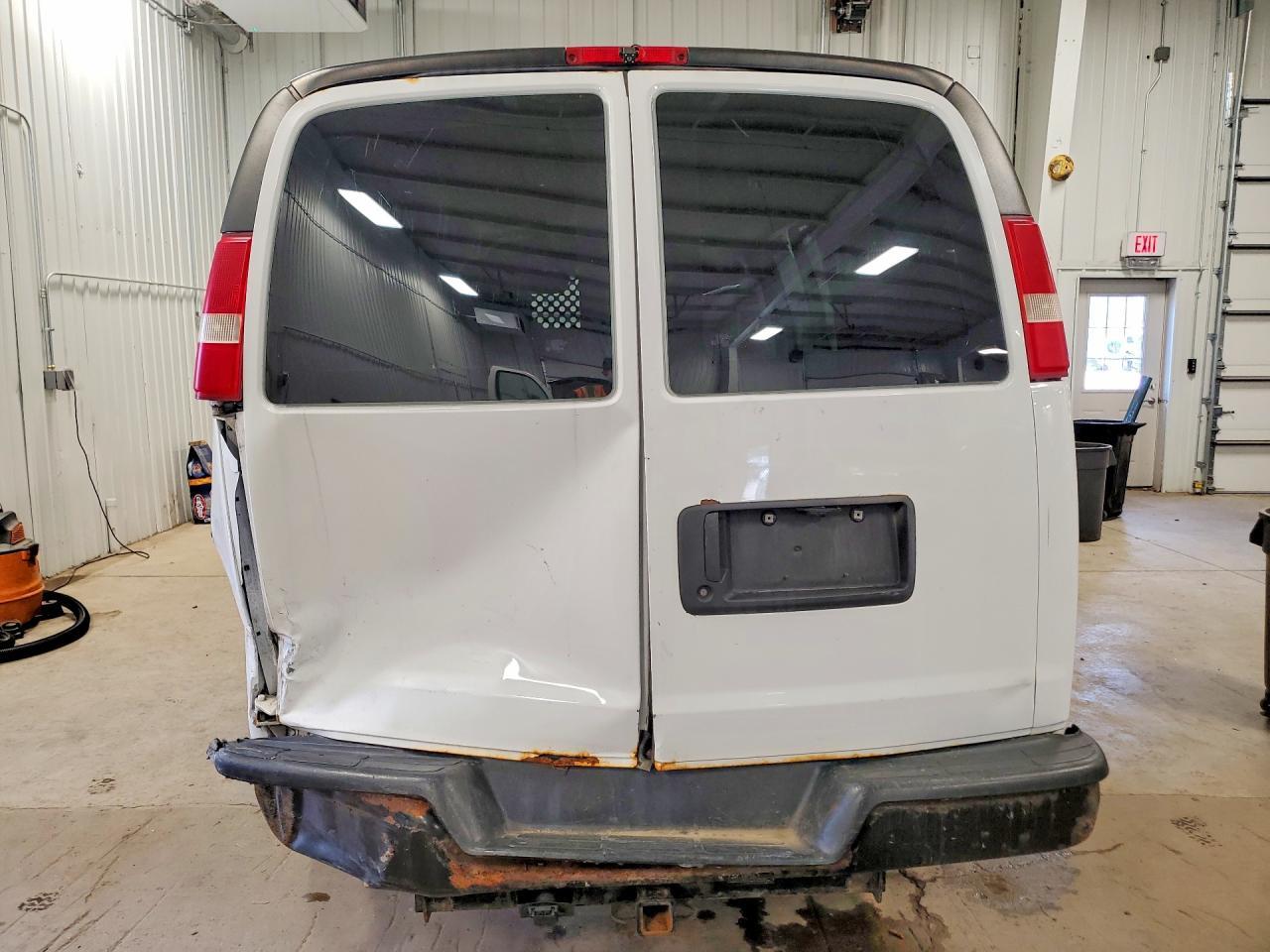 2015 Chevrolet Express G2500