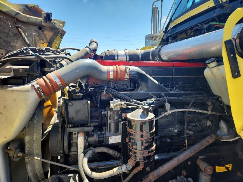 1999 Kenworth Constructi-Semi Truck
