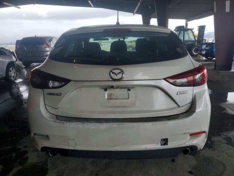 2017 Mazda 3 Sport