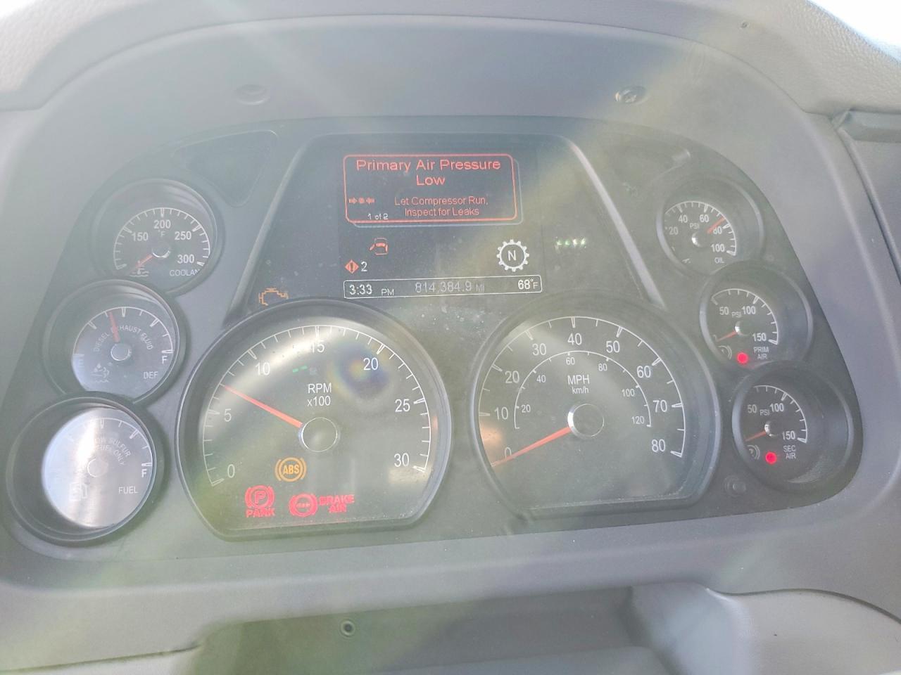 2016 Peterbilt 579 Semi Truck