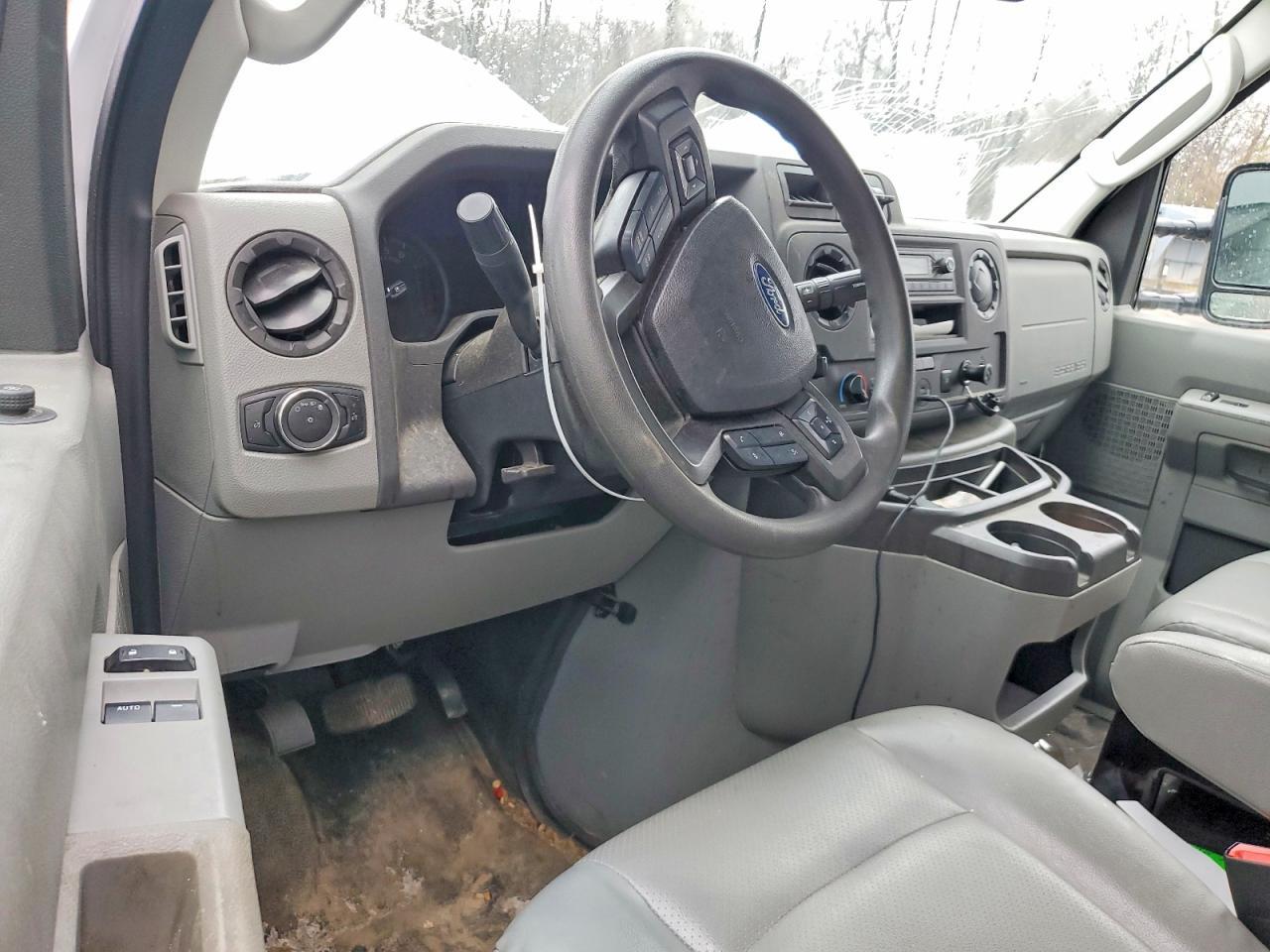 2024 Ford E350 BOX Truck