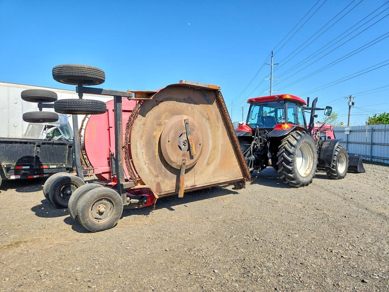 2006 Case LX760 Mfwd Tractor With A Batwing Rotary Mower