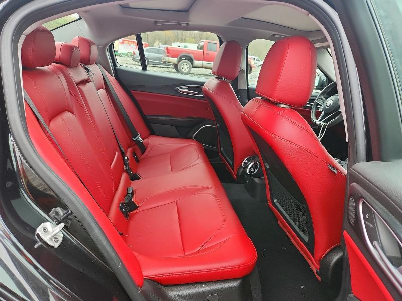 2018 Alfa Romeo Giulia Q4