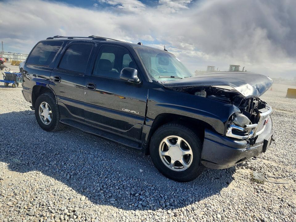 2004 GMC Yukon Denali