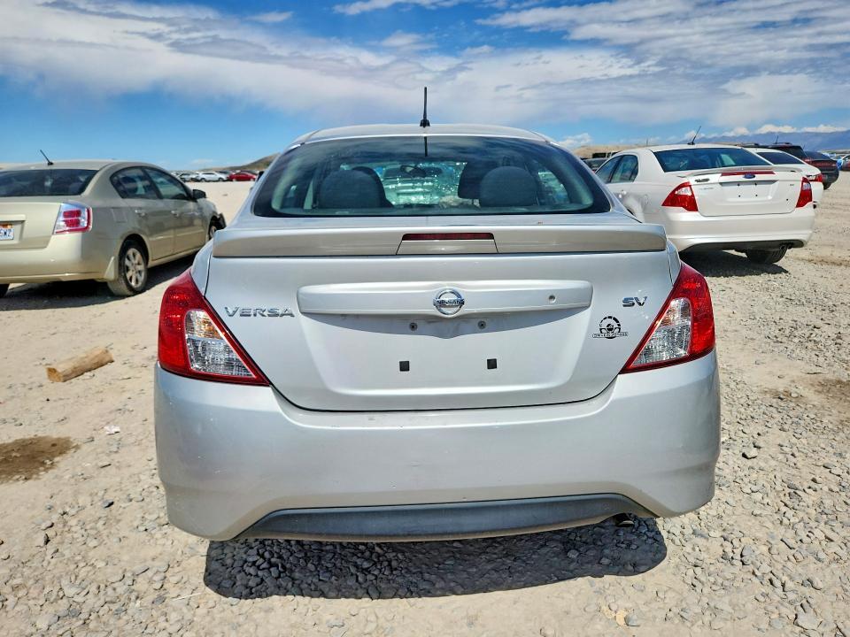 2017 Nissan Versa 1.6 sv
