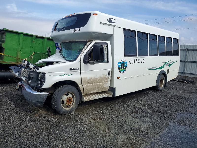 2023 Ford Econoline E450 Super Duty Cutaway Van