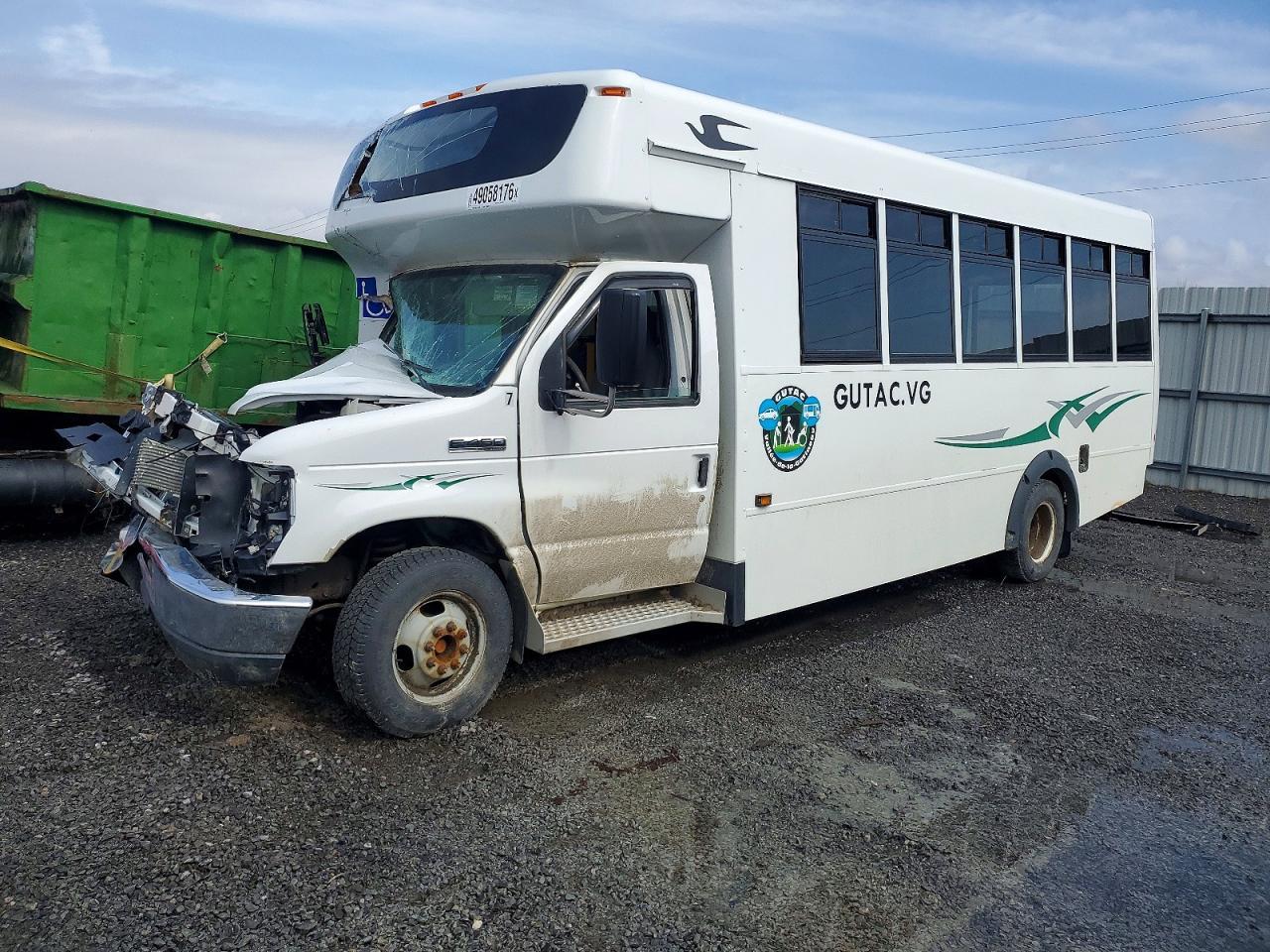 2023 Ford Econoline E450 Super Duty Cutaway Van