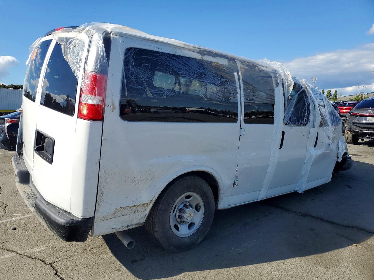 2025 Chevrolet Express G2500 LS Passenger Van