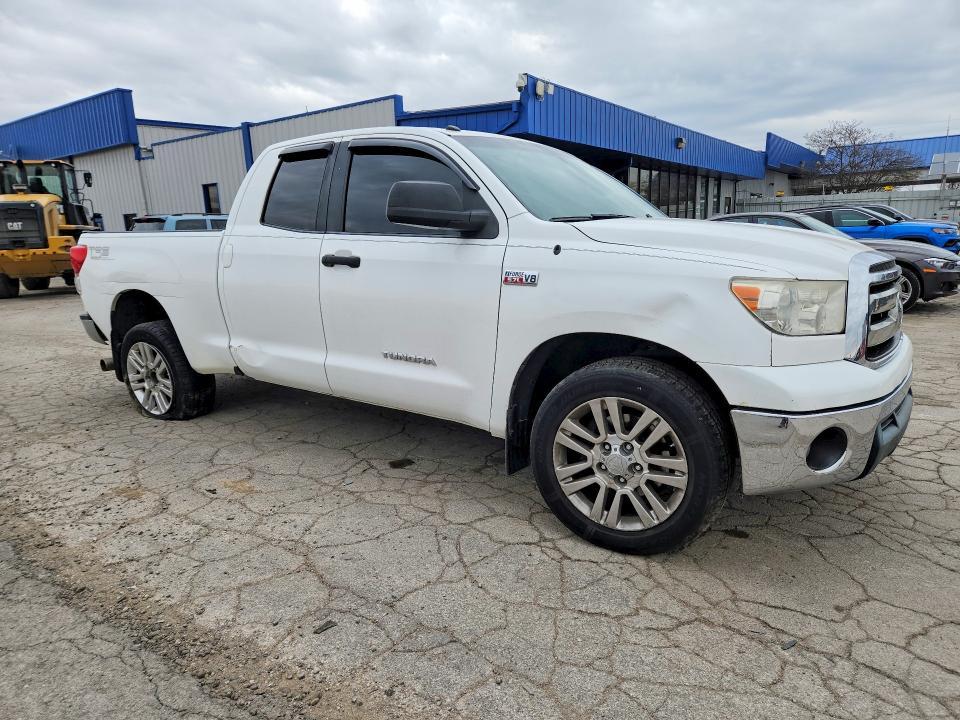 2013 Toyota Tundra Double cab SR5