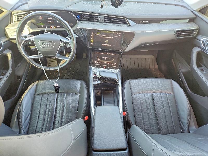 2021 Audi E-tron Premium Plus