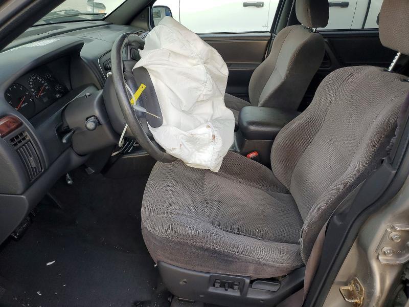 2000 Jeep Grand Cherokee Laredo