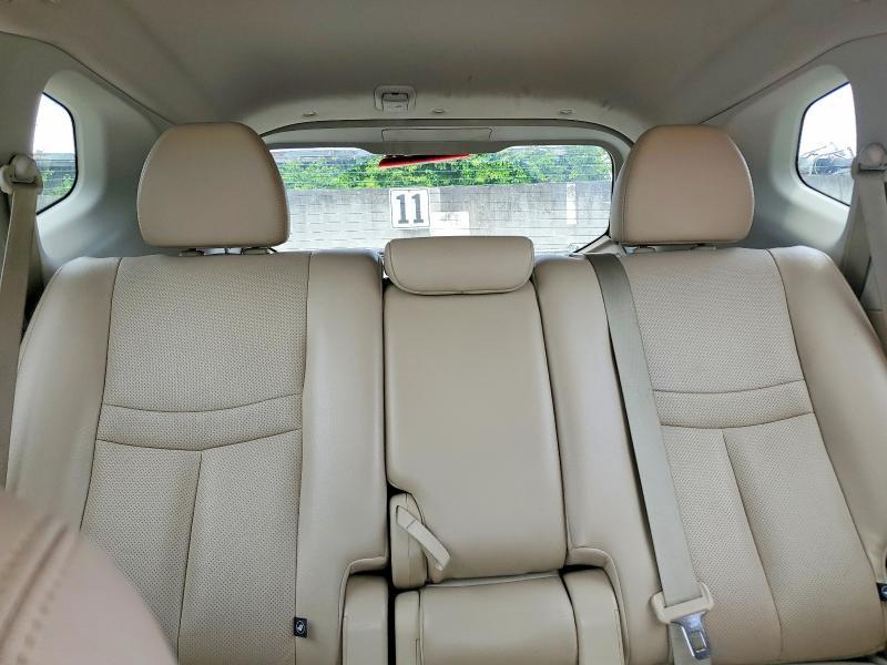 2015 Nissan Rogue sl