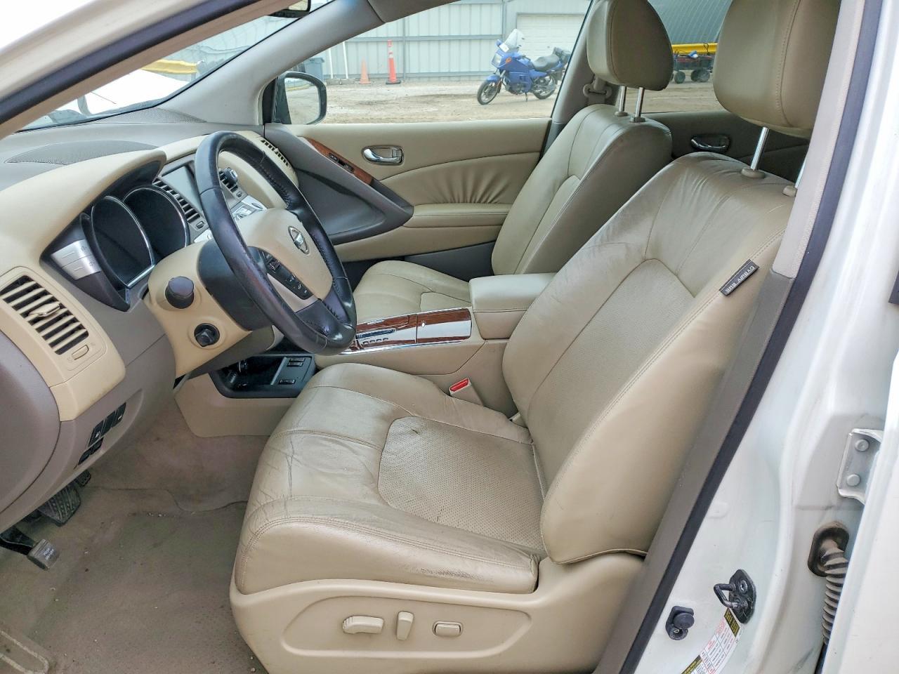 2010 Nissan Murano s