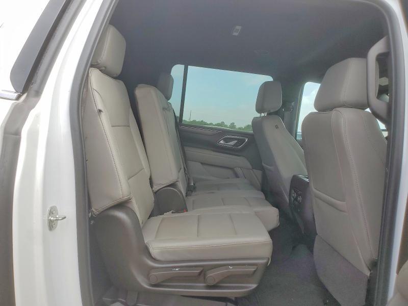 2024 Chevrolet Suburban K1500 lt