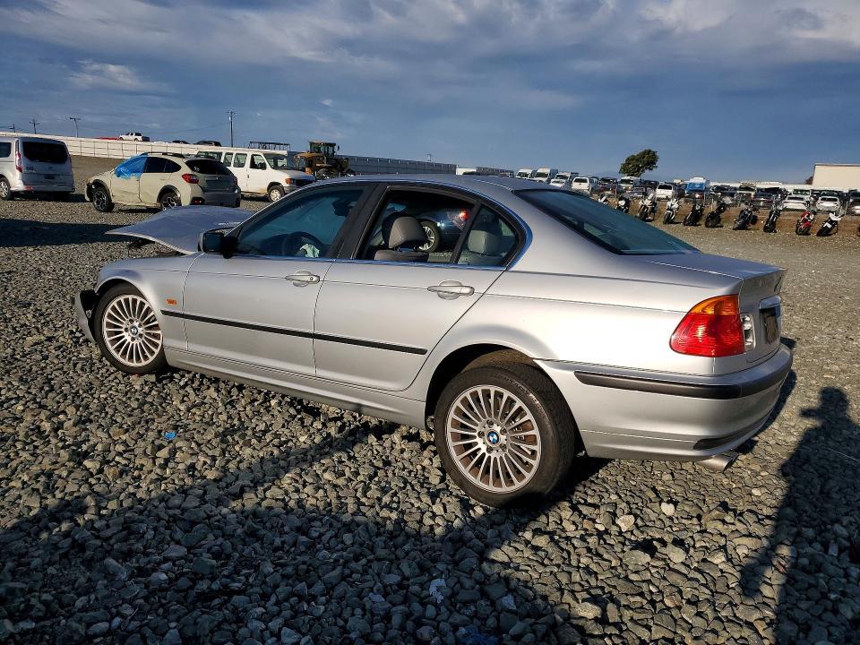 2001 BMW 330 i