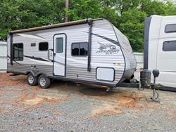Jayco Vehiculos salvage en venta: 2021 Jayco JAY Flight SLX Camper