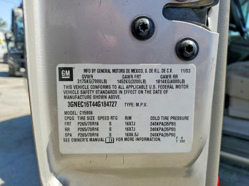 2004 Chevrolet Suburban C1500