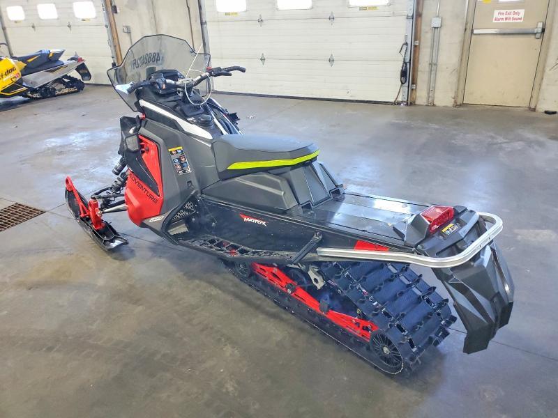 2022 Polaris Matryx Adventure PKG