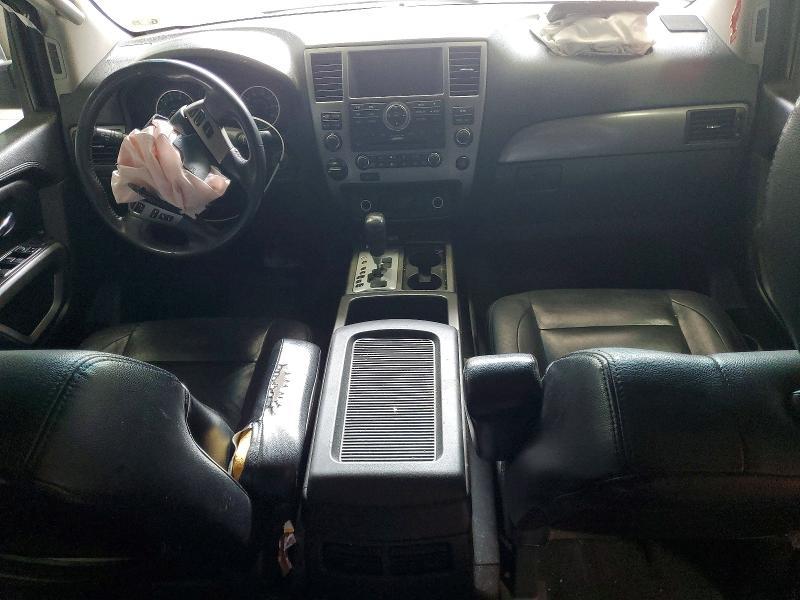 2015 Nissan Armada sv