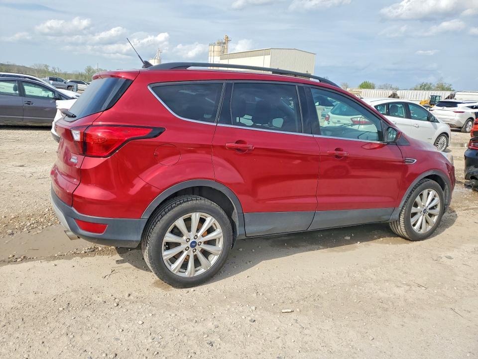 2019 Ford Escape sel