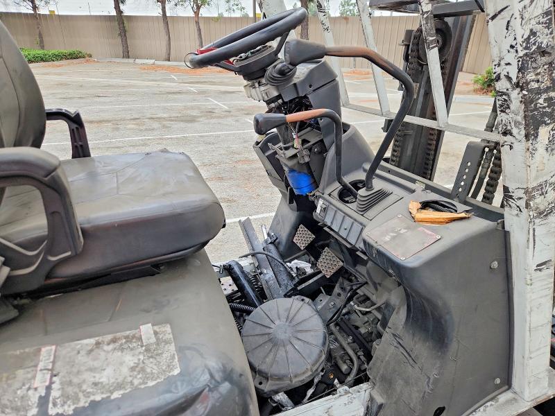 2016 Unicariers 2016 Unicarriers Forklift