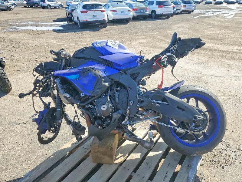2024 Yama YZFR1