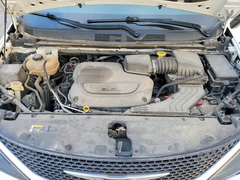 2021 Chrysler Voyager lxi