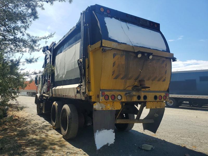 2014 Mack MRU600 Refuse Truck