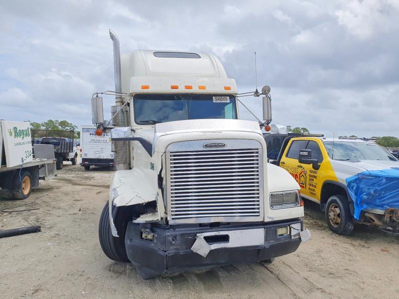 2000 Freightliner Conventional FLD120 Semi Truck