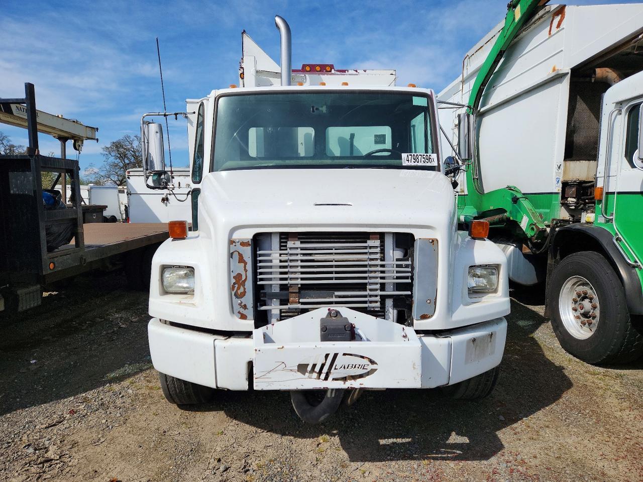 2003 Freightliner FL70 Refuse Truck