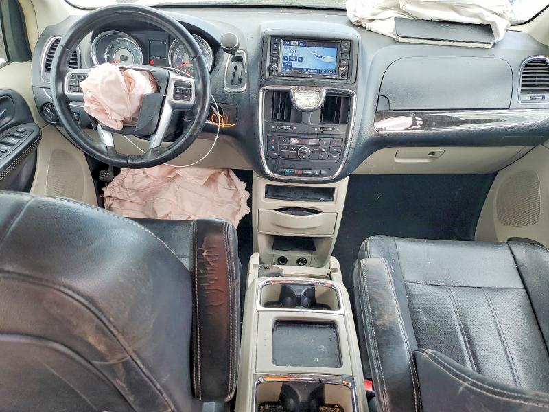 2012 Chrysler Town & Country Touring
